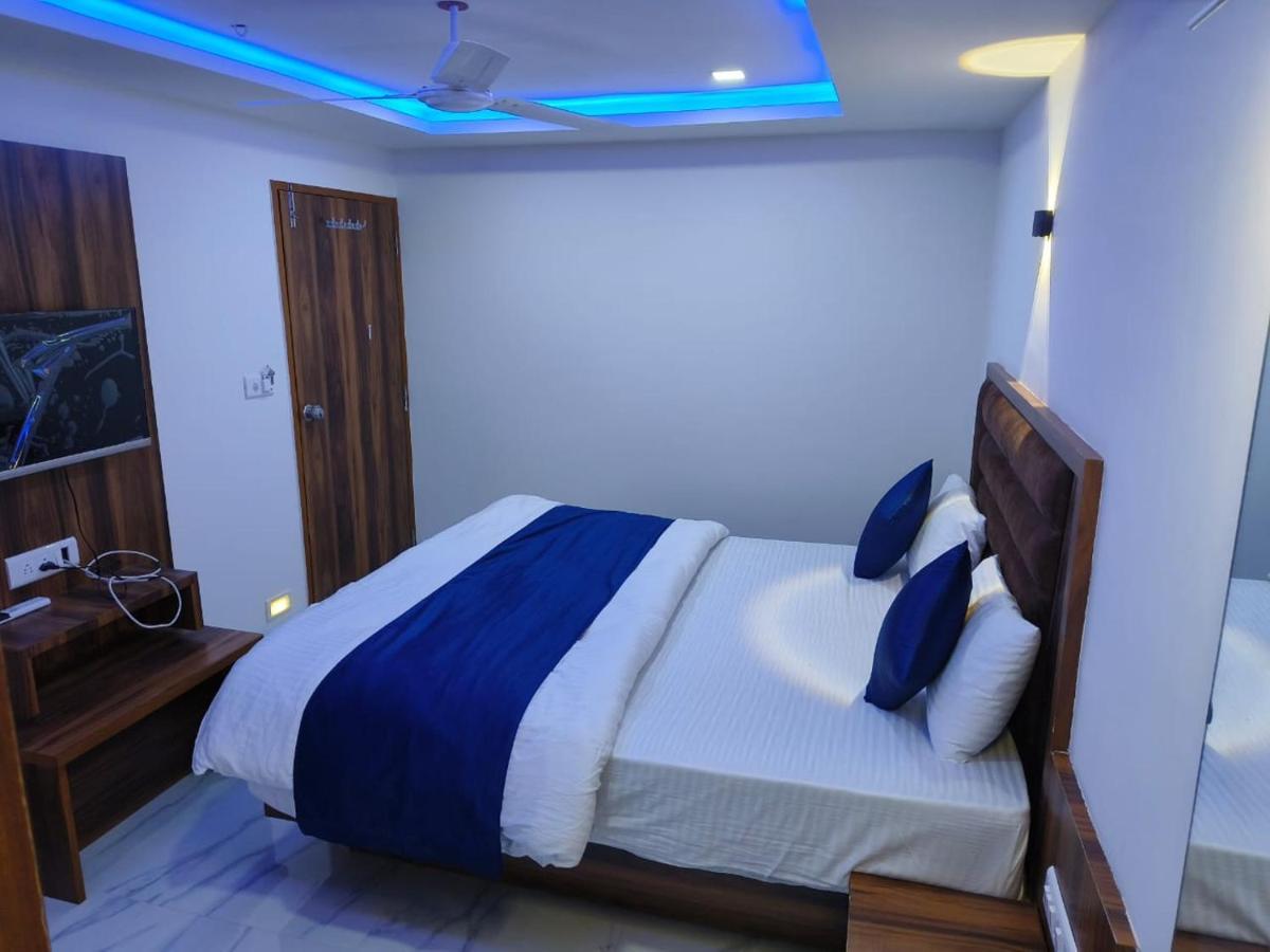 Hotel Ozone,Ahmedabad Exterior photo
