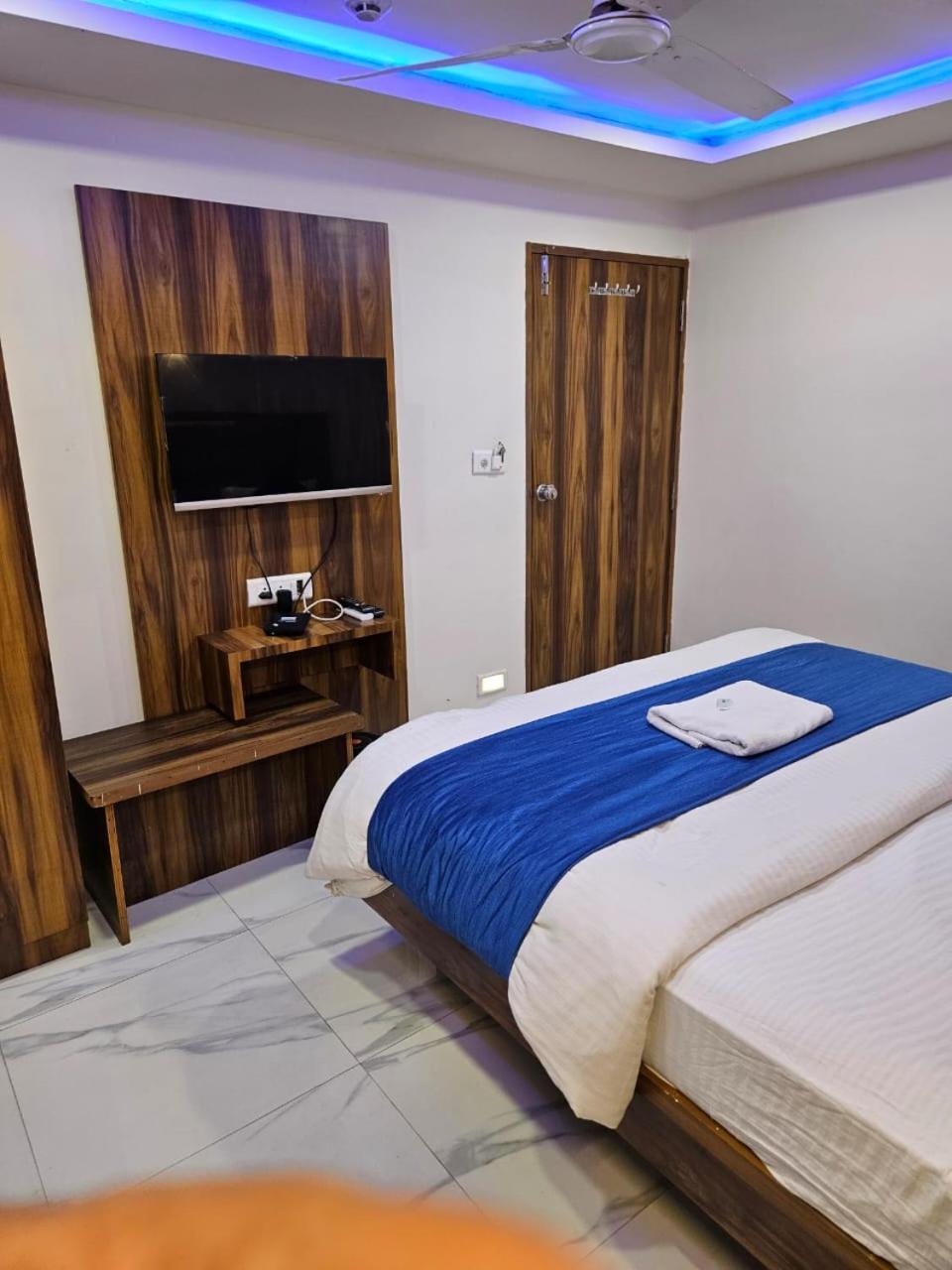 Hotel Ozone,Ahmedabad Exterior photo